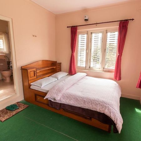 New Tourist Guest House Похара Екстериор снимка