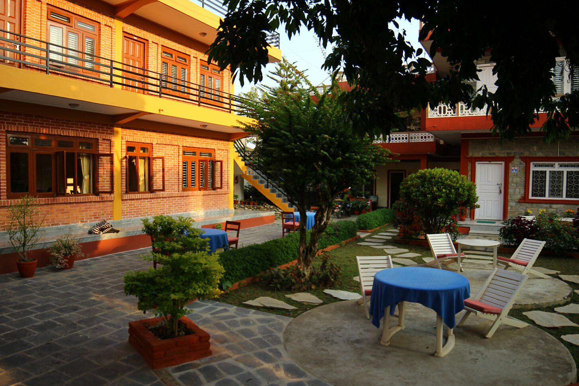New Tourist Guest House Похара Екстериор снимка