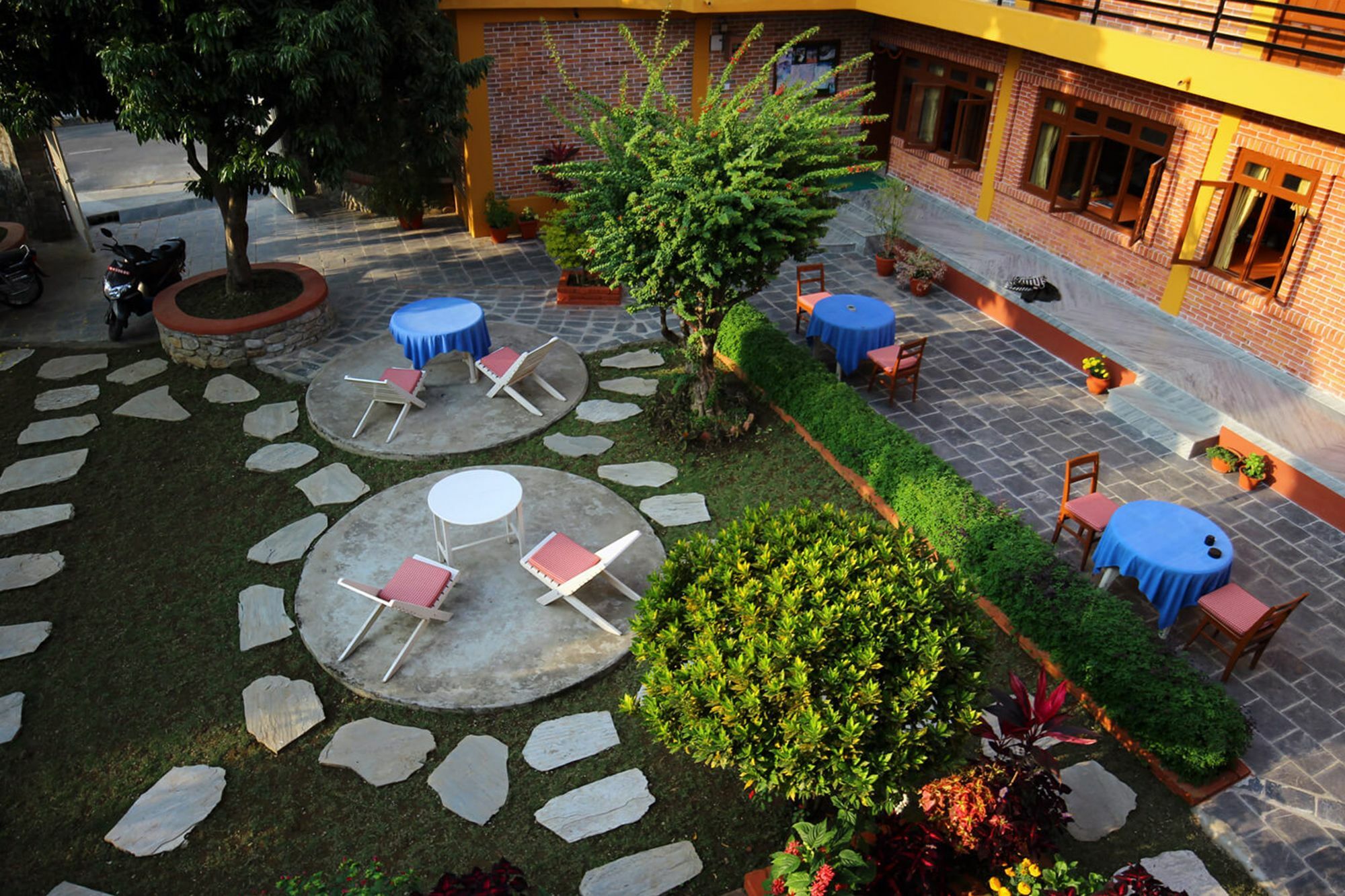 New Tourist Guest House Похара Екстериор снимка
